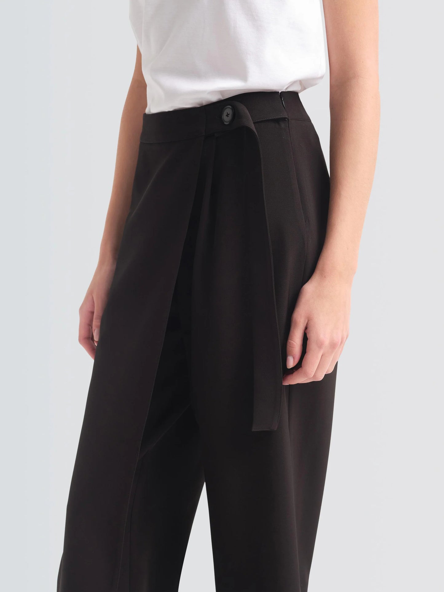 Summer Suiting "Bandra" Pants