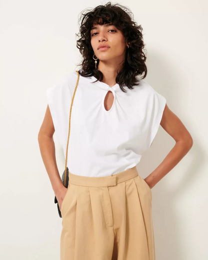 Knotted Collar Twist Shout Sleeveless T-Shirt