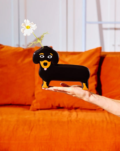 Vase Dog