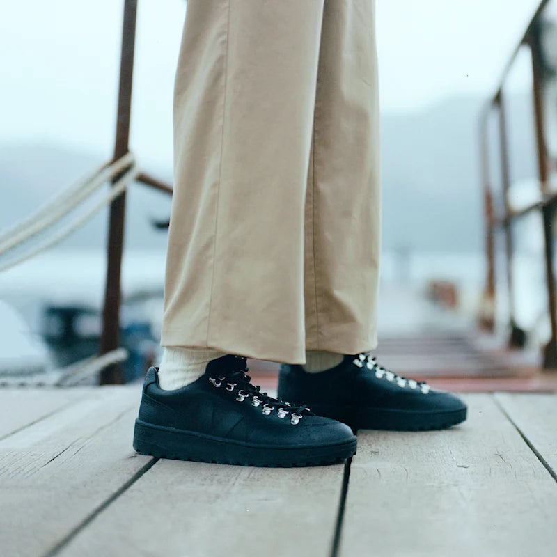Atlas Grained Oil Leather Full-Black