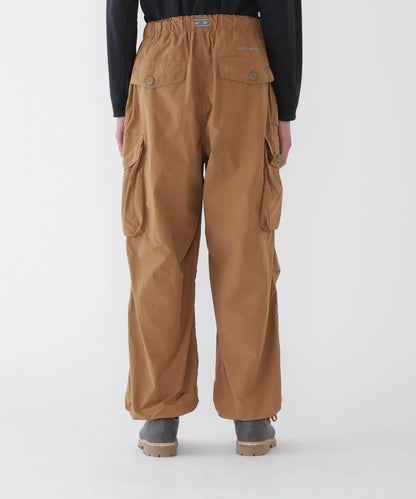 103 Oversized Cargo Pants