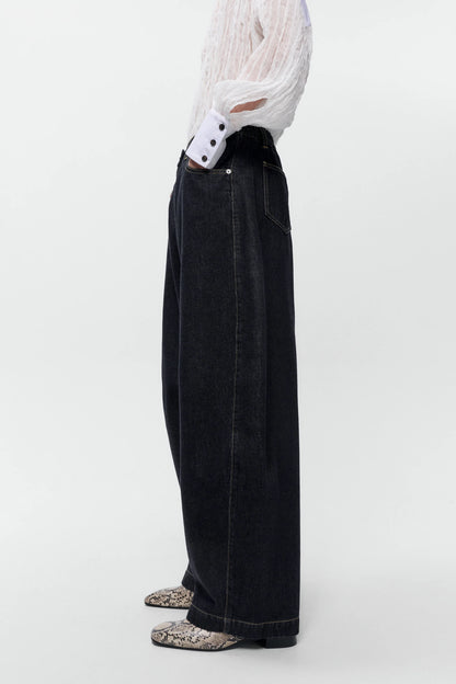 Curved Baggy Jeans
