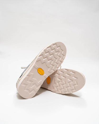 Carter Triple Offwhite Leather