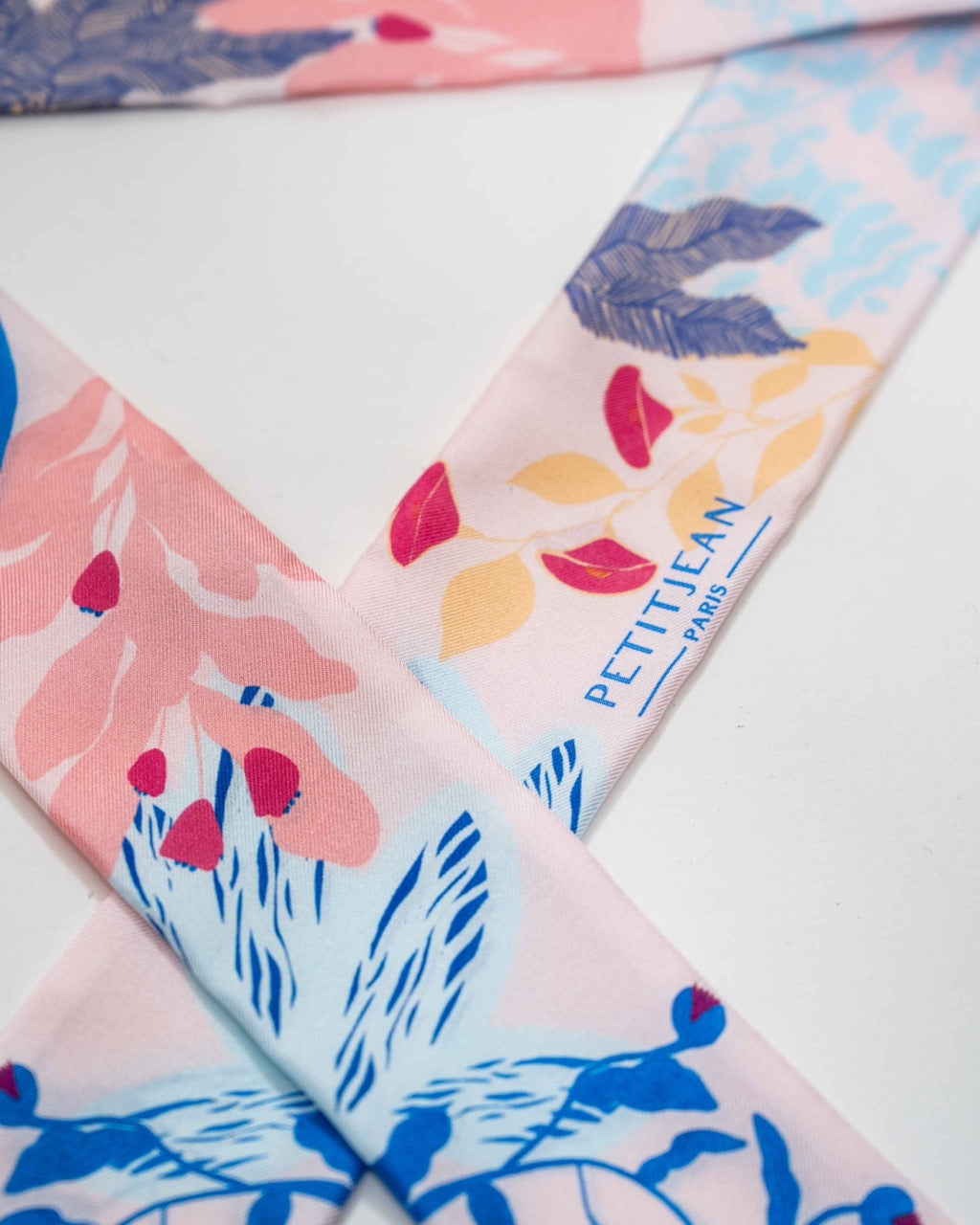 Ribbon Scarf 35.5in x 2in Auteuil En Feverier