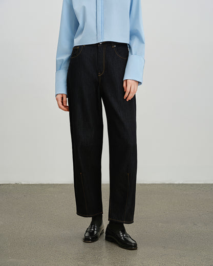 Structured Barrel Jeans