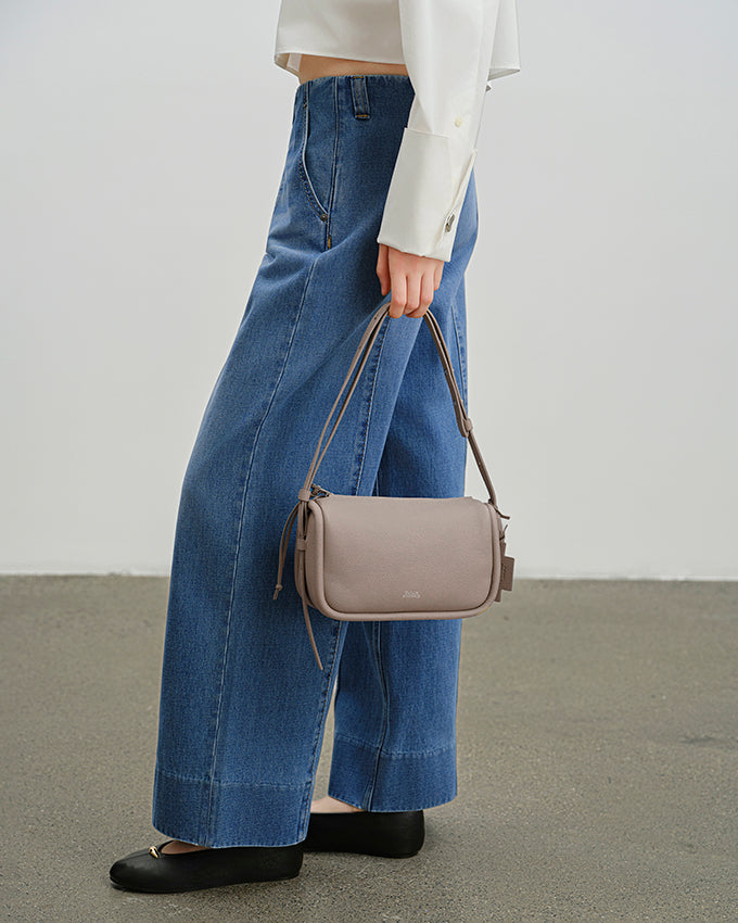 Small Loaf Pebble Crossbody