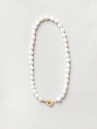 17" Pearl Necklace With Flower Toggle In Gold