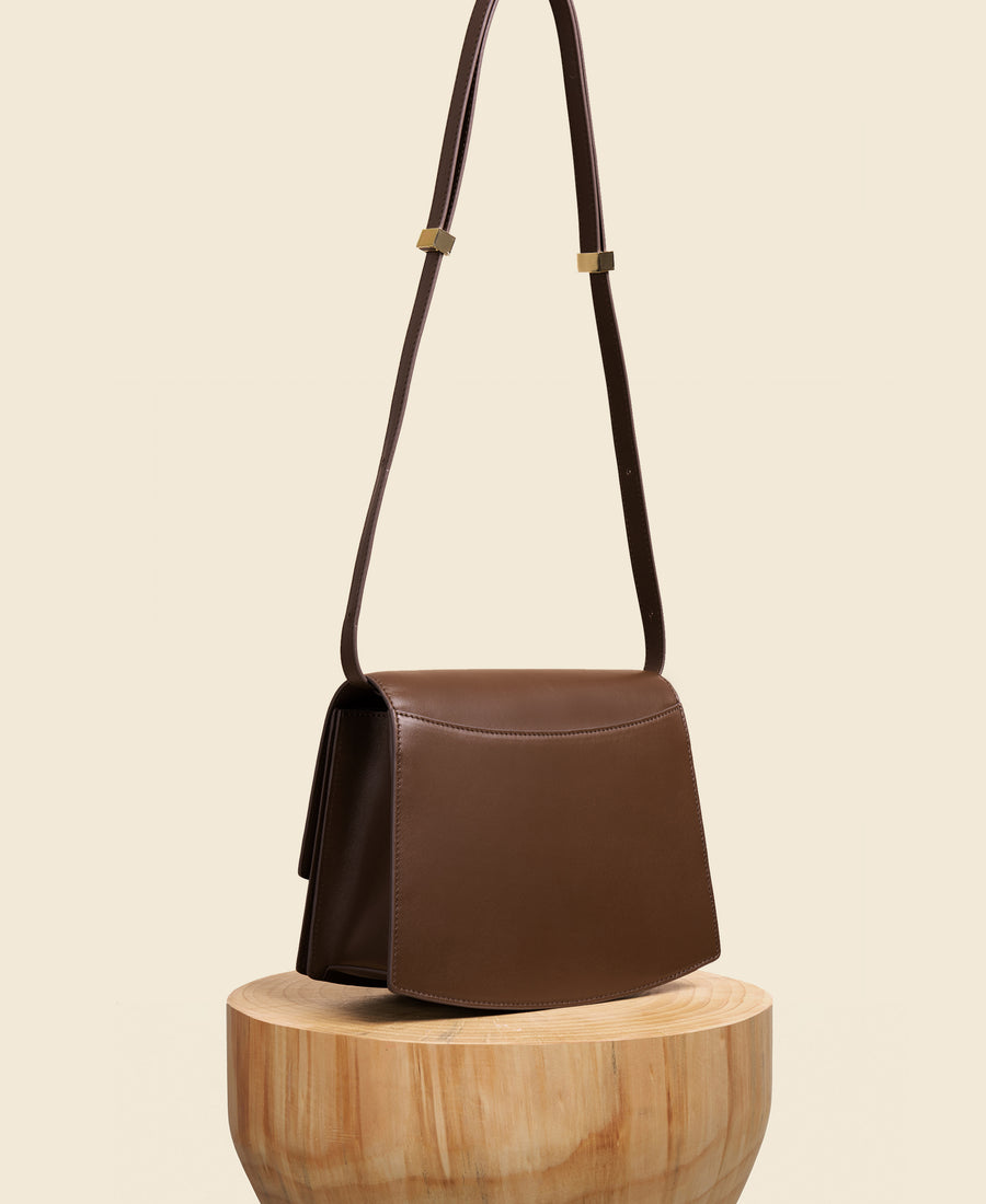 Pendulum Bag Walnut