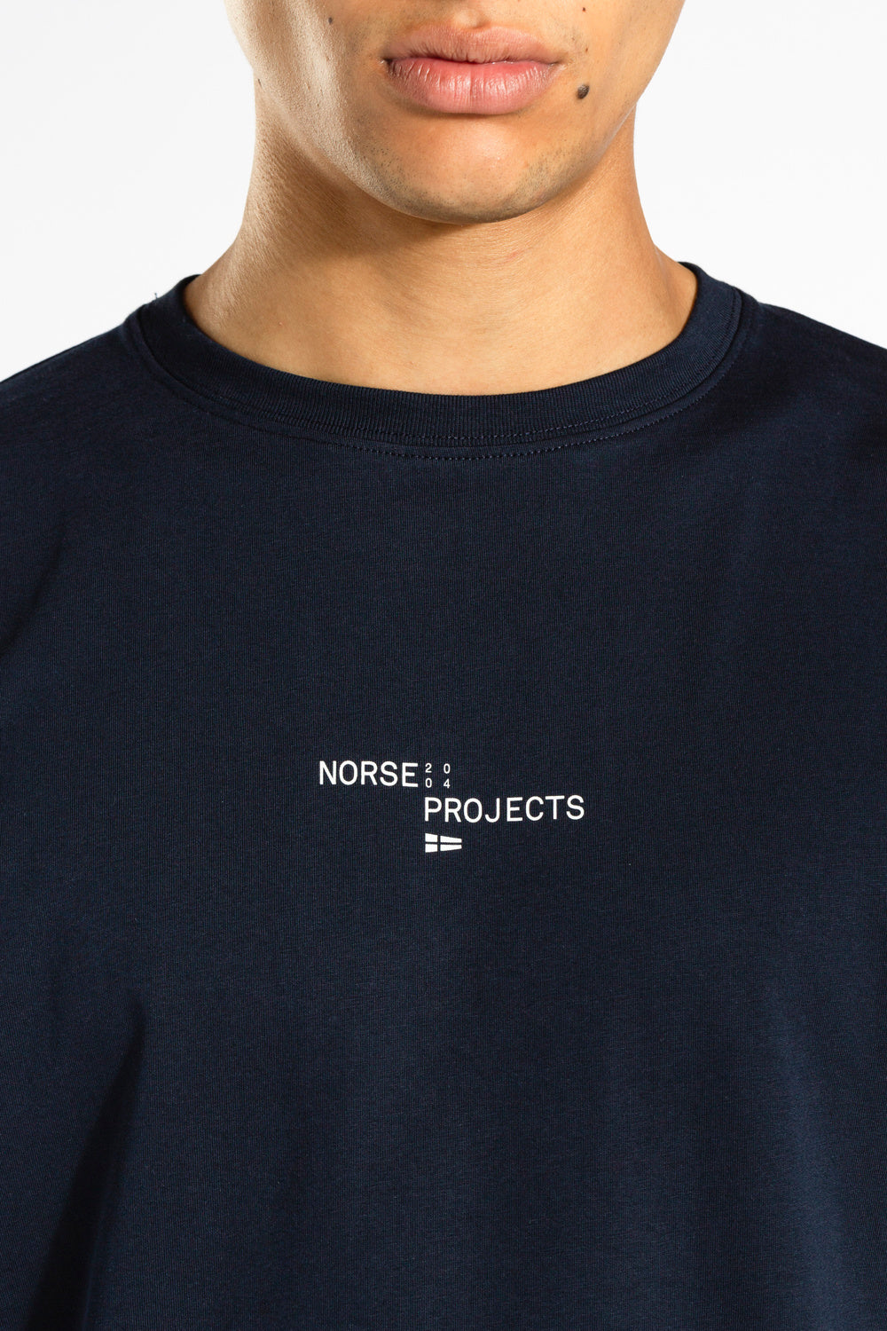 Niels Nautical Logo Dark Navy