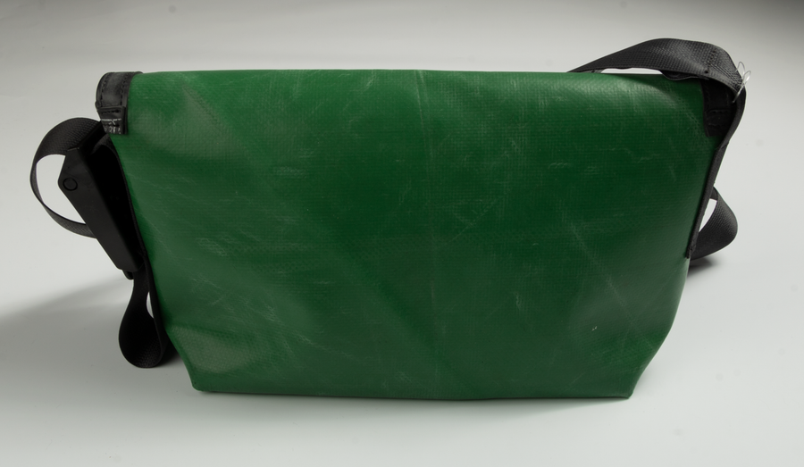 F41 HAWAII FIVE-0 Messenger Bag Lightweight S (Green Printed)