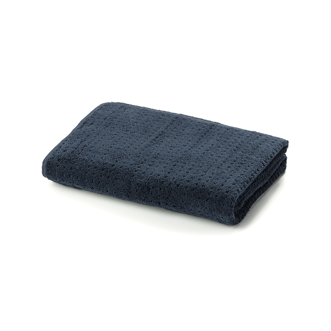 Lattice Organic Bath Towel in Navy (large)