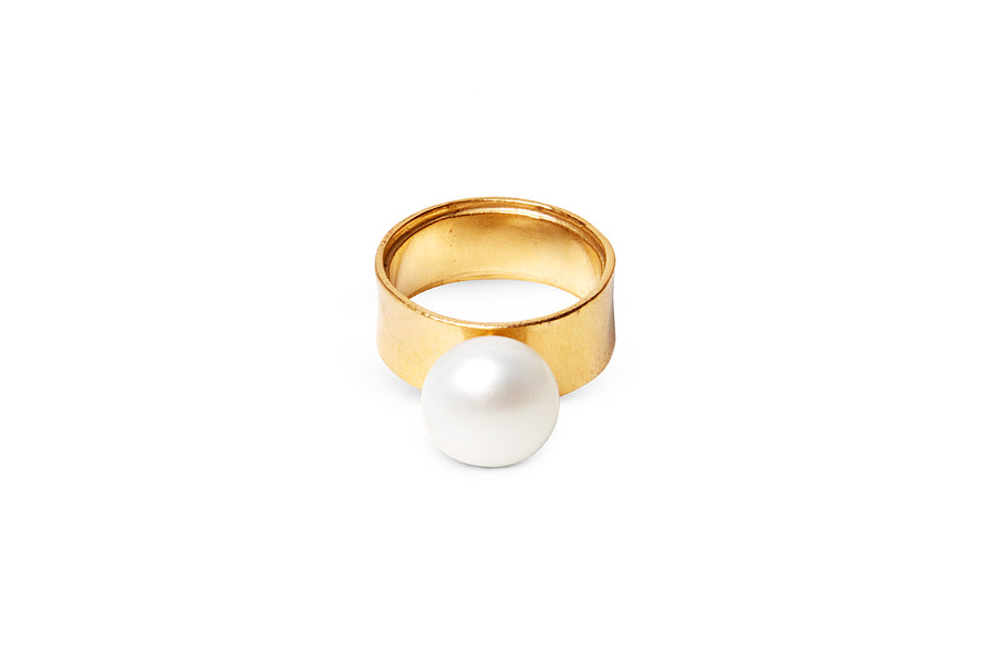 A06-MOON Ring GP Silver and Pearl